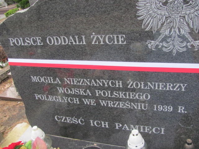  Pomnik Zielonka - Grobonet - Wyszukiwarka osób pochowanych