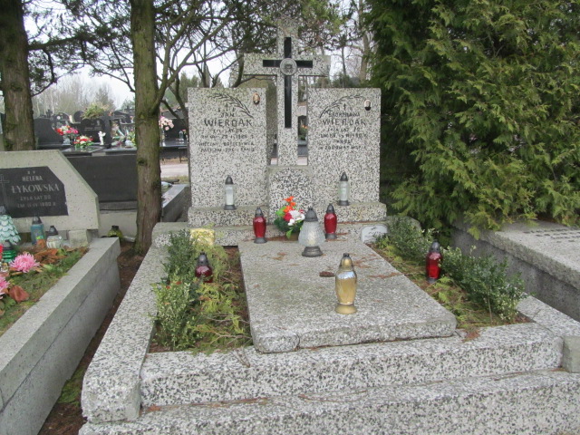 Grób Bronisława Wierdak