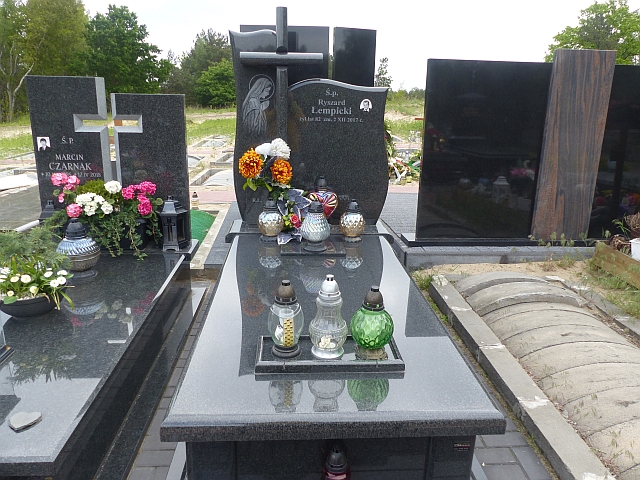 Ryszard Łempicki 1935 Zielonka - Grobonet - Wyszukiwarka osób pochowanych