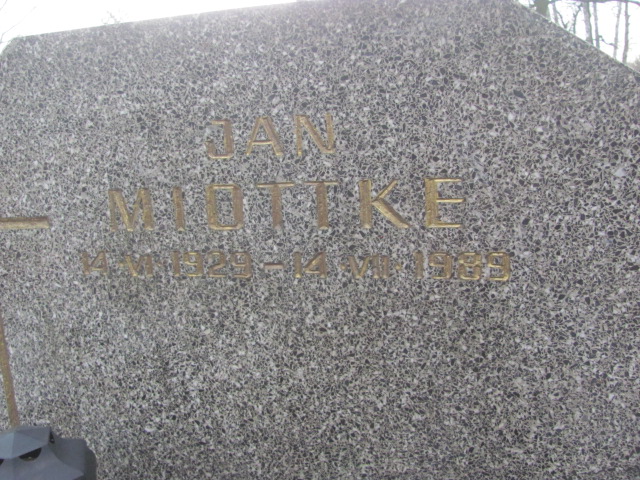 Jan Miottke 1929 Zielonka - Grobonet - Wyszukiwarka osób pochowanych