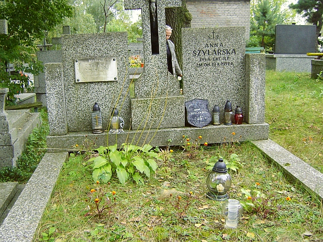 Grób Marian Szylarski