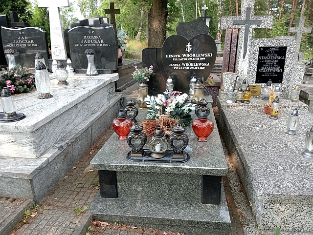 Elżbieta Marszał 1958 Zielonka - Grobonet - Wyszukiwarka osób pochowanych